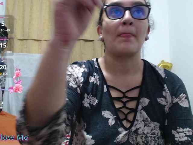 Modèle: SaimaJayyeb