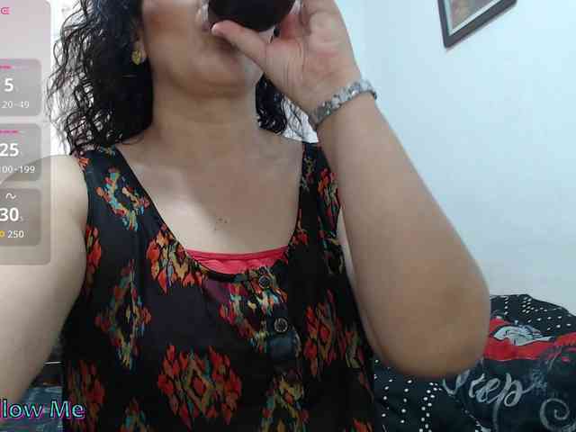 SaimaJayyeb webcam
