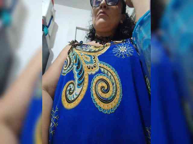 Modèle: SaimaJayyeb
