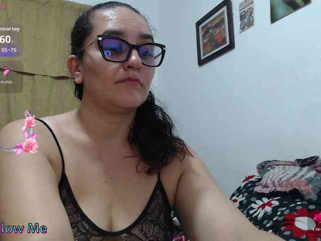 SaimaJayyeb webcam
