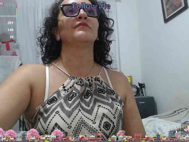 Modèle: SaimaJayyeb