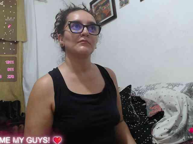 Modèle: SaimaJayyeb