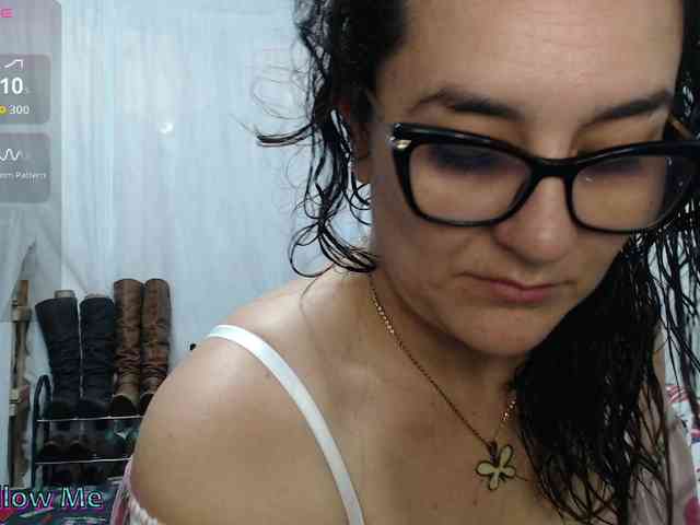 SaimaJayyeb webcam