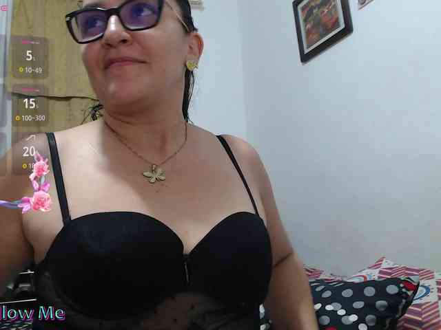 Modèle: SaimaJayyeb