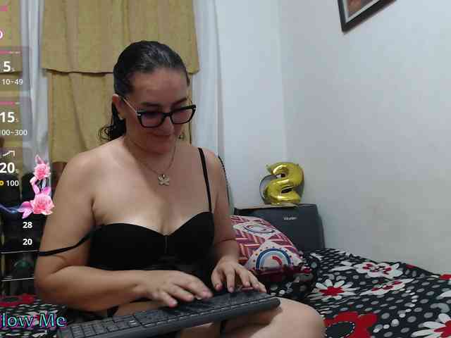 Modèle: SaimaJayyeb