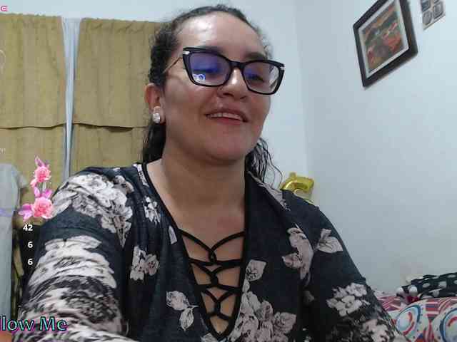 Modèle: SaimaJayyeb