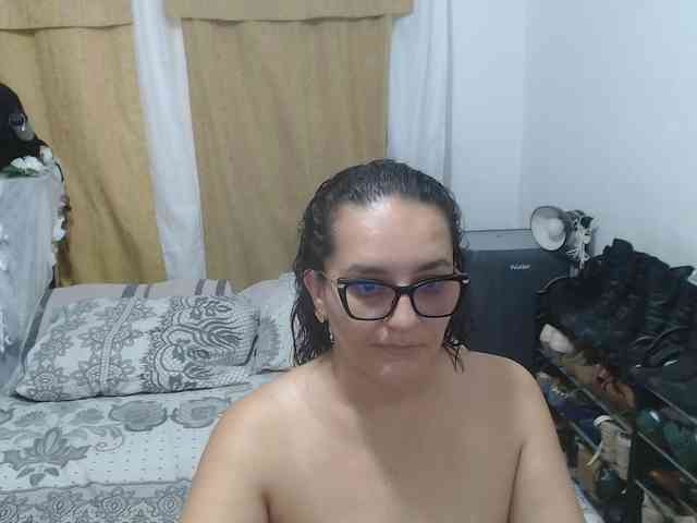 SaimaJayyeb webcam