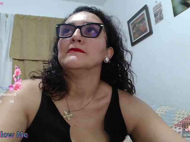 SaimaJayyeb webcam