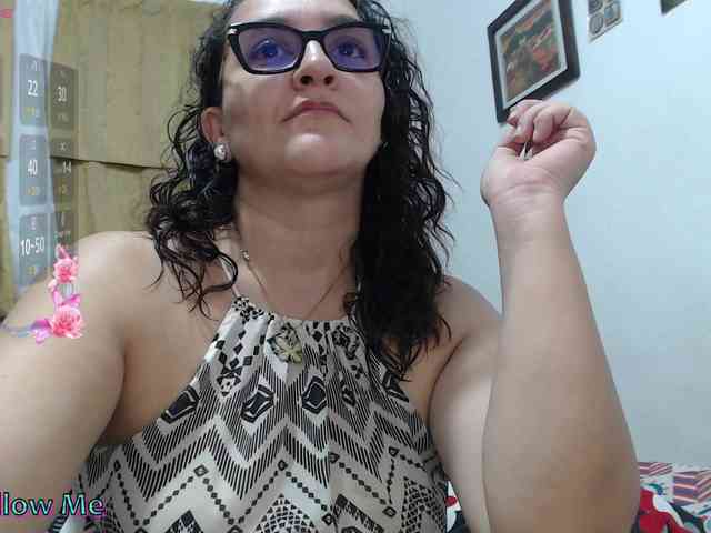 SaimaJayyeb webcam