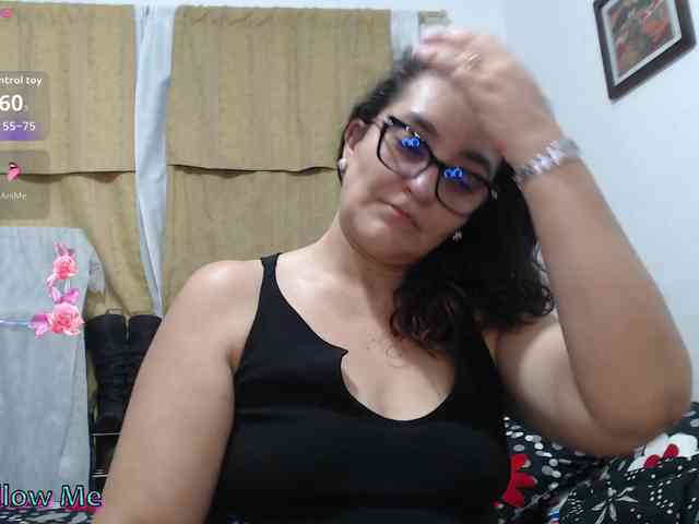 Modèle: SaimaJayyeb