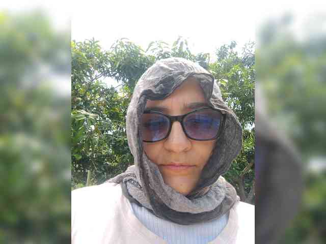 Modèle: SaimaJayyeb