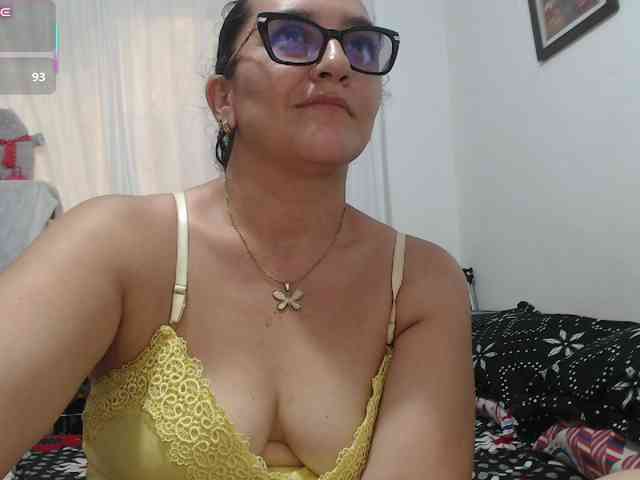 SaimaJayyeb webcam