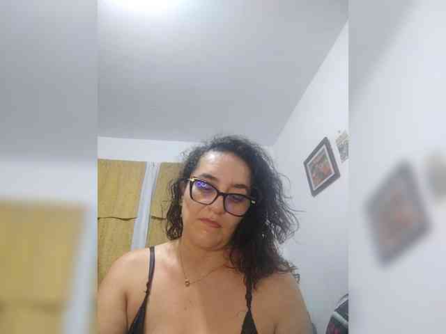 Modèle: SaimaJayyeb