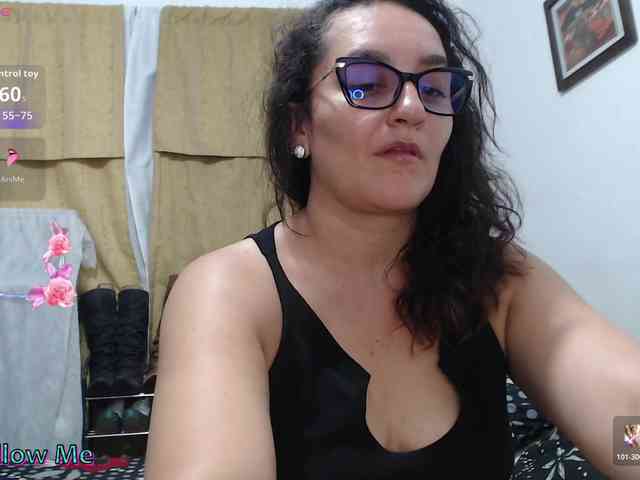 Modèle: SaimaJayyeb