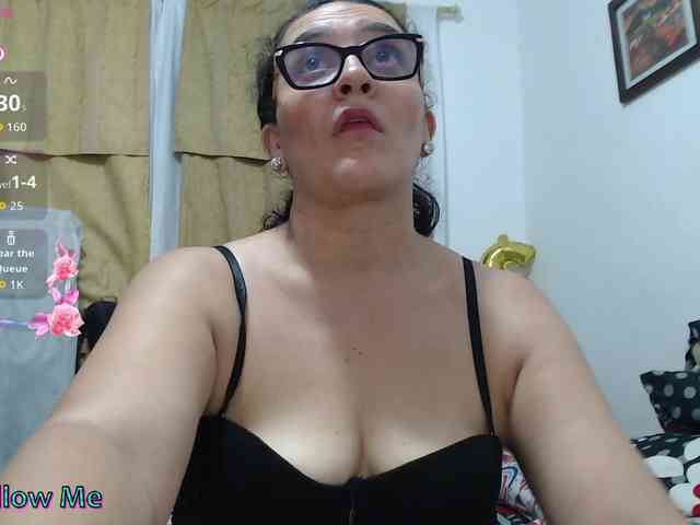SaimaJayyeb webcam