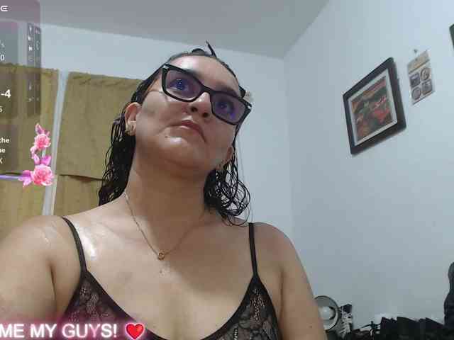 Modèle: SaimaJayyeb