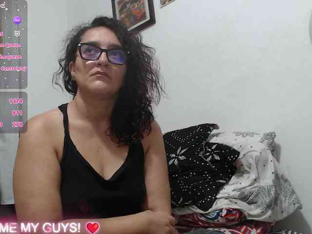 SaimaJayyeb webcam