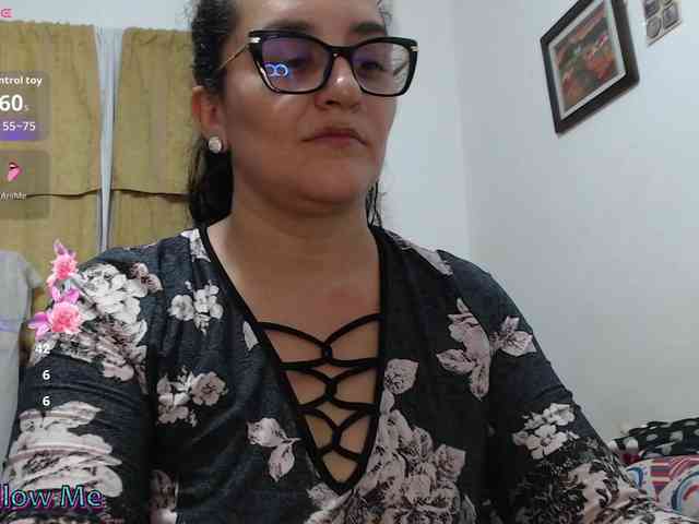 SaimaJayyeb webcam