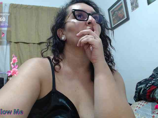SaimaJayyeb webcam