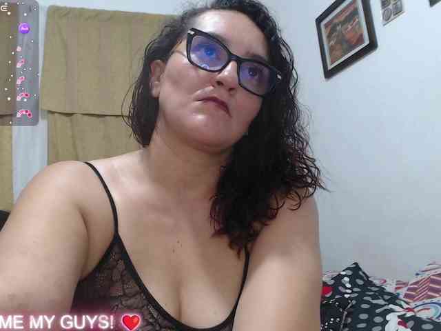 SaimaJayyeb webcam