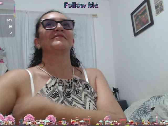 Modèle: SaimaJayyeb