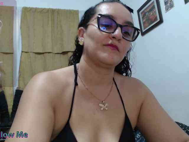 Modèle: SaimaJayyeb