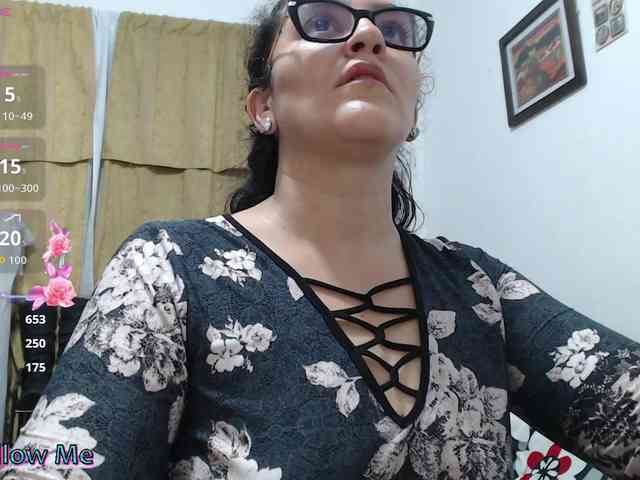 Modèle: SaimaJayyeb