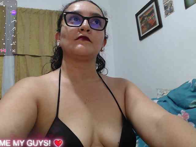 SaimaJayyeb webcam