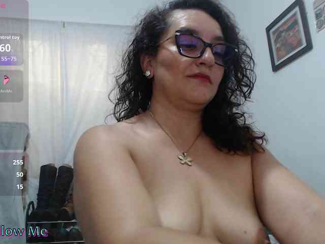Modèle: SaimaJayyeb
