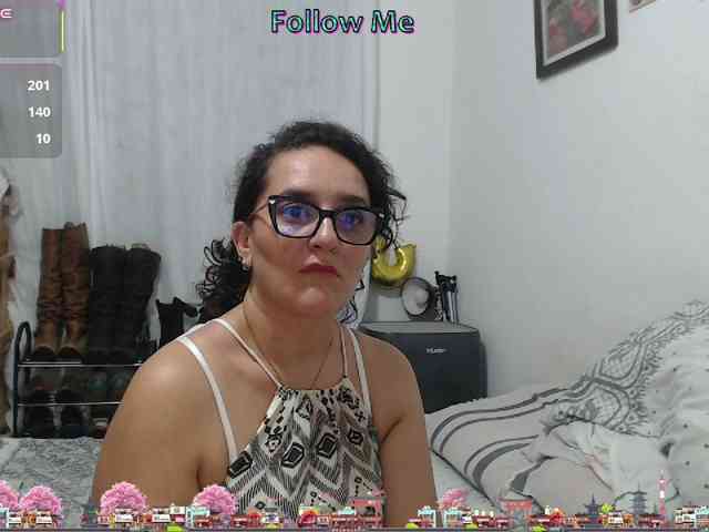 Modèle: SaimaJayyeb