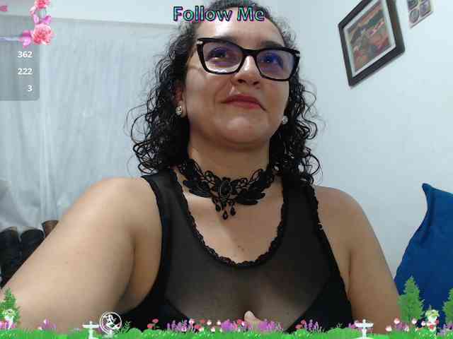 Modèle: SaimaJayyeb