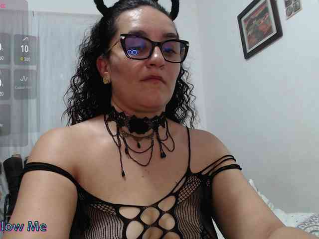 SaimaJayyeb webcam