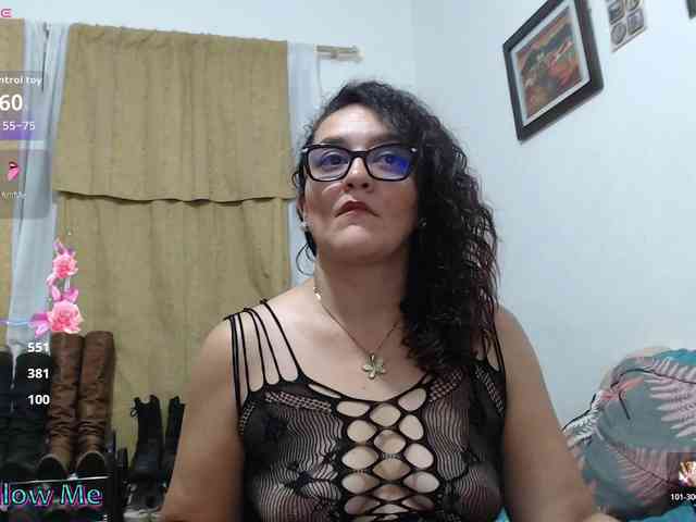 Modèle: SaimaJayyeb