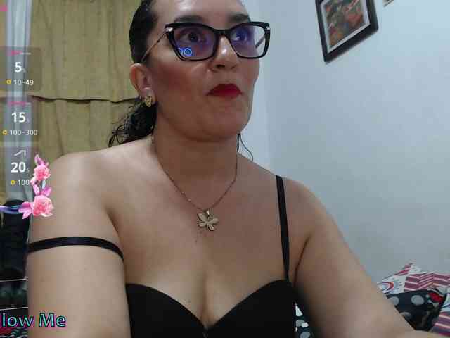 SaimaJayyeb webcam