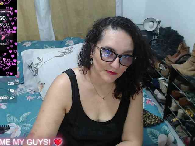 Modèle: SaimaJayyeb