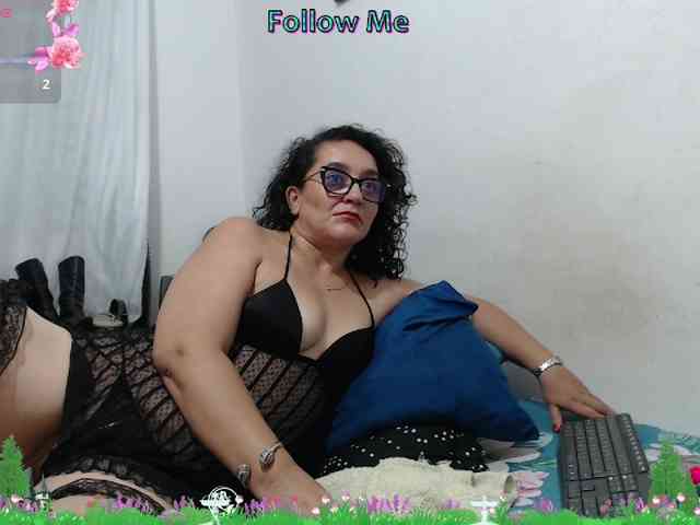 Modèle: SaimaJayyeb