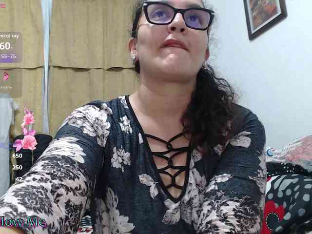 Modèle: SaimaJayyeb