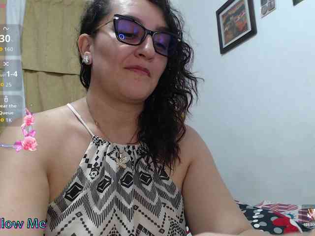 Modèle: SaimaJayyeb