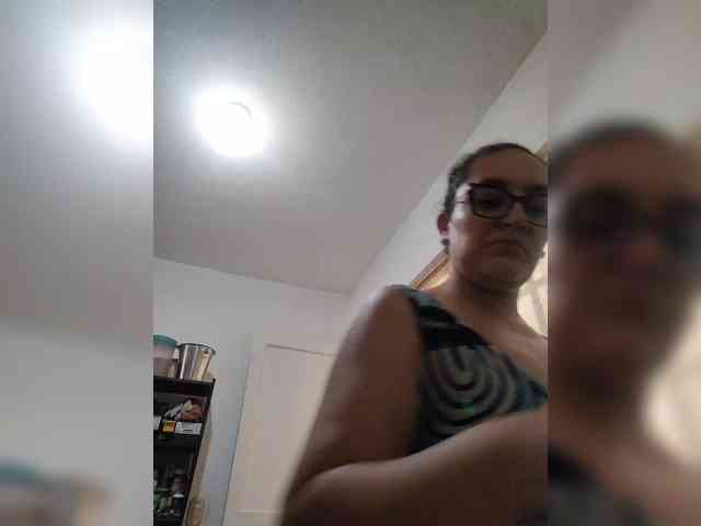 SaimaJayyeb webcam