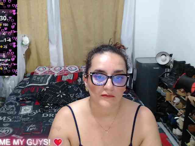 Modèle: SaimaJayyeb