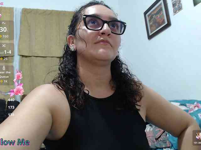 SaimaJayyeb webcam