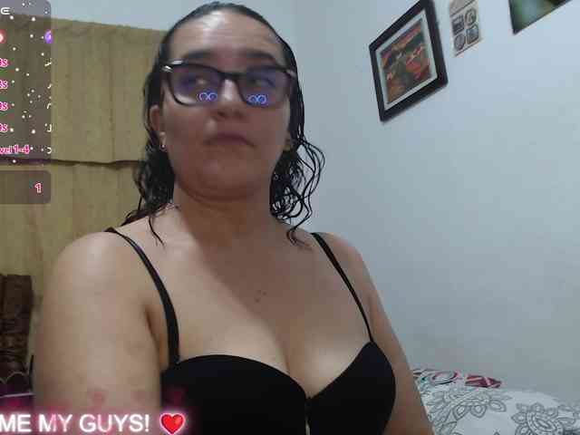 SaimaJayyeb webcam