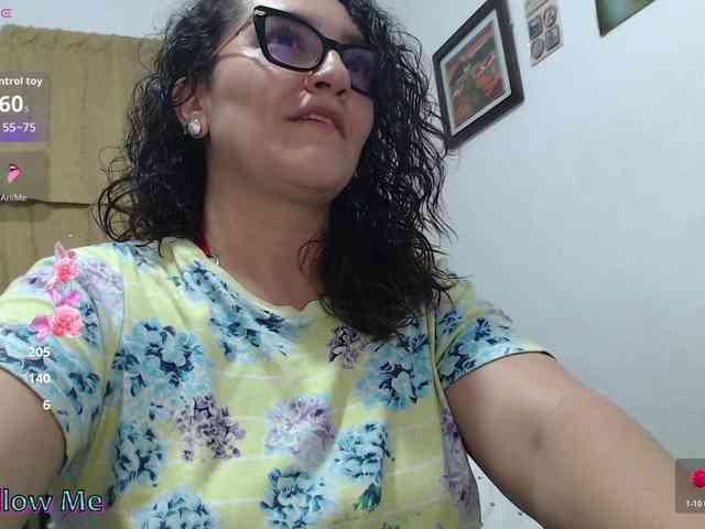 Modèle: SaimaJayyeb
