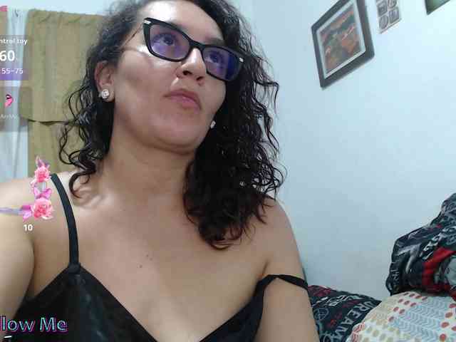 SaimaJayyeb webcam