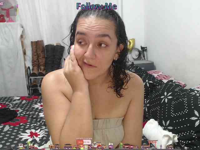 Modèle: SaimaJayyeb