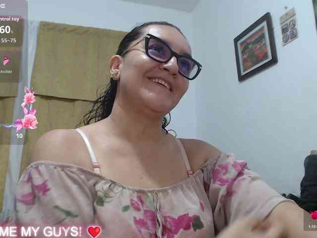 SaimaJayyeb webcam