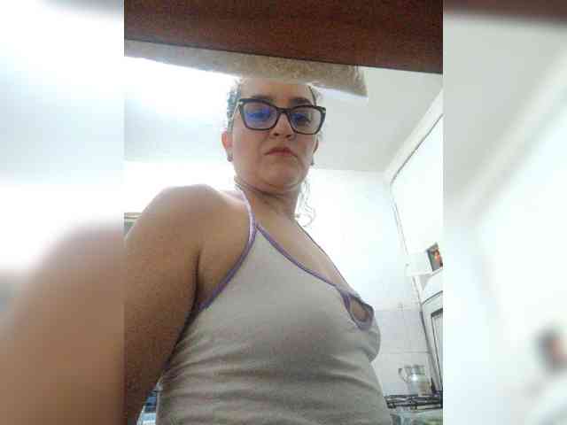 Modèle: SaimaJayyeb