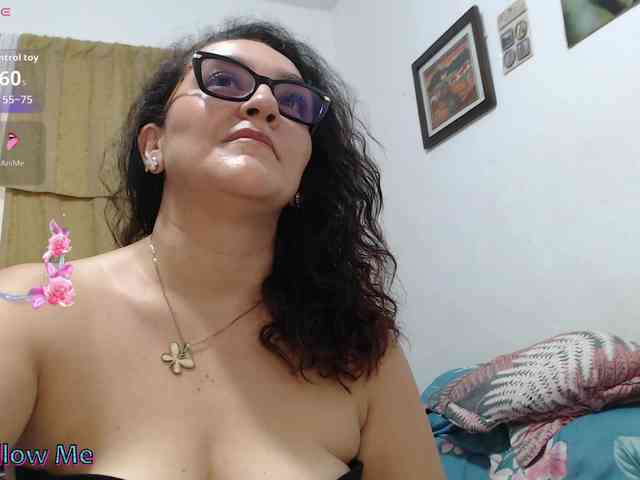 SaimaJayyeb webcam