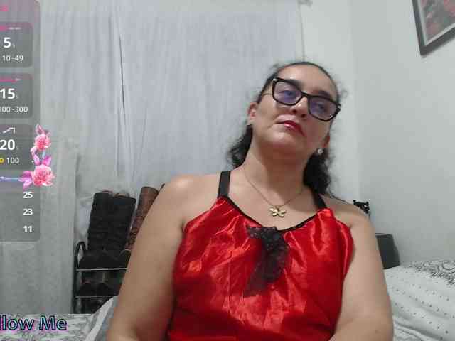 Modèle: SaimaJayyeb