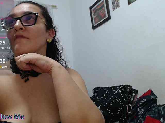 Modèle: SaimaJayyeb